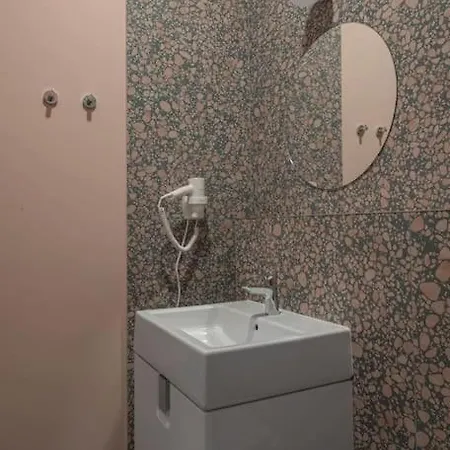Resume Apartments, Swimmer Corner No 9 By Urban Rent