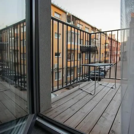 Resume Apartments, Swimmer Corner No 9 By Urban Rent Apartment