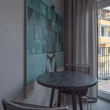 Resume Apartments, Swimmer Corner No 9 By Urban Rent