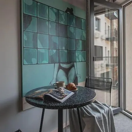 Resume Apartments, Swimmer Corner No 9 By Urban Rent Apartment *