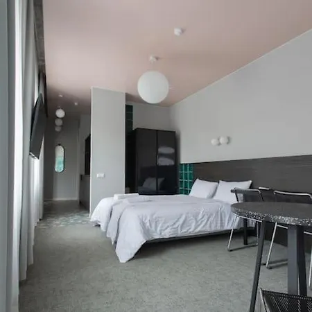 Resume Apartments, Swimmer Corner No 9 By Urban Rent Kaunas