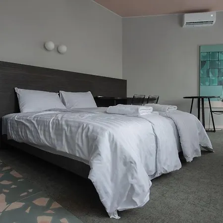 Resume Apartments, Swimmer Corner No 9 By Urban Rent *