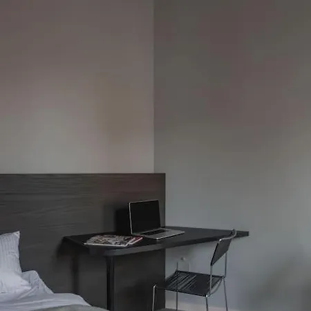Resume Apartments, Swimmer Corner No 9 By Urban Rent Apartment *